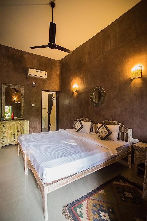 Justa Goa - 80 Steps From